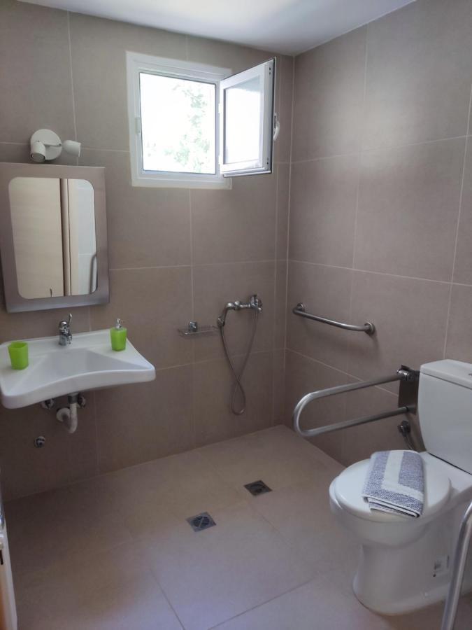 Smaragdi Studios Пефкари Экстерьер фото