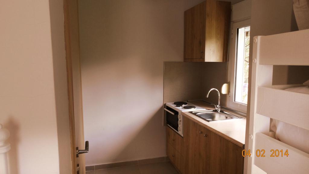 Smaragdi Studios Пефкари Номер фото