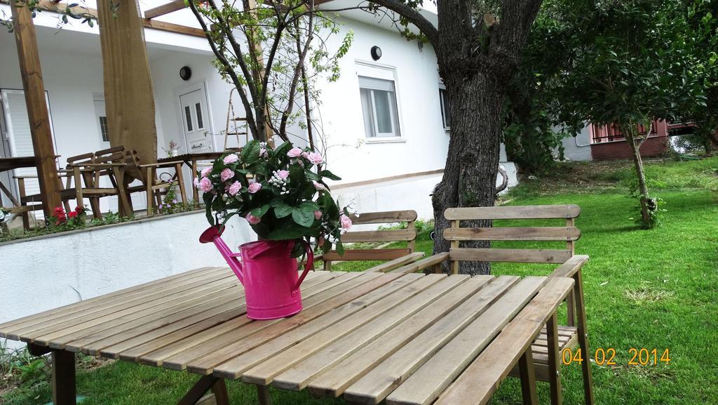 Smaragdi Studios Пефкари Номер фото